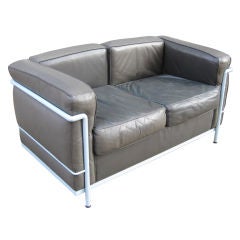 Le Corbusier Grand Comfort Sette by Cassina