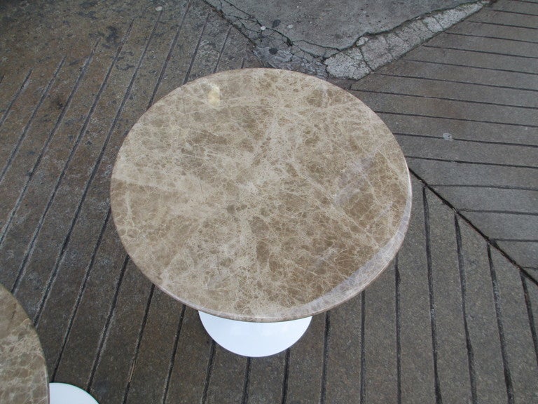 Pair Saarinen For Knoll Cedarstone Marble Topped 16" Tables