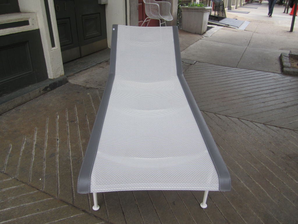 Nylon Richard Schultz  Chaise with wheels and adjustable back