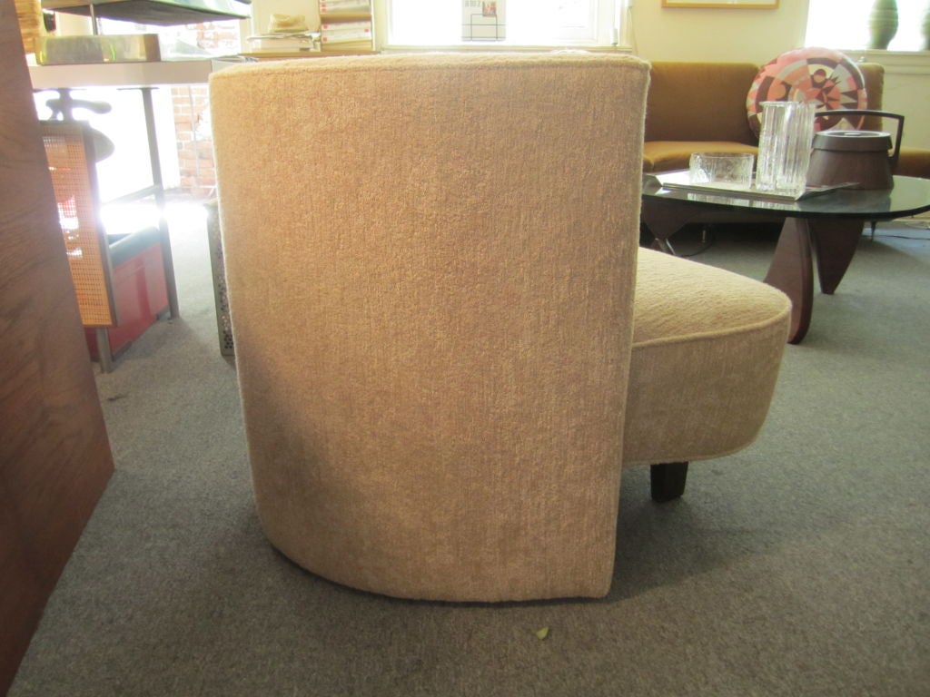 Mid-20th Century Moderne Chair in the Style of Billy Haynes