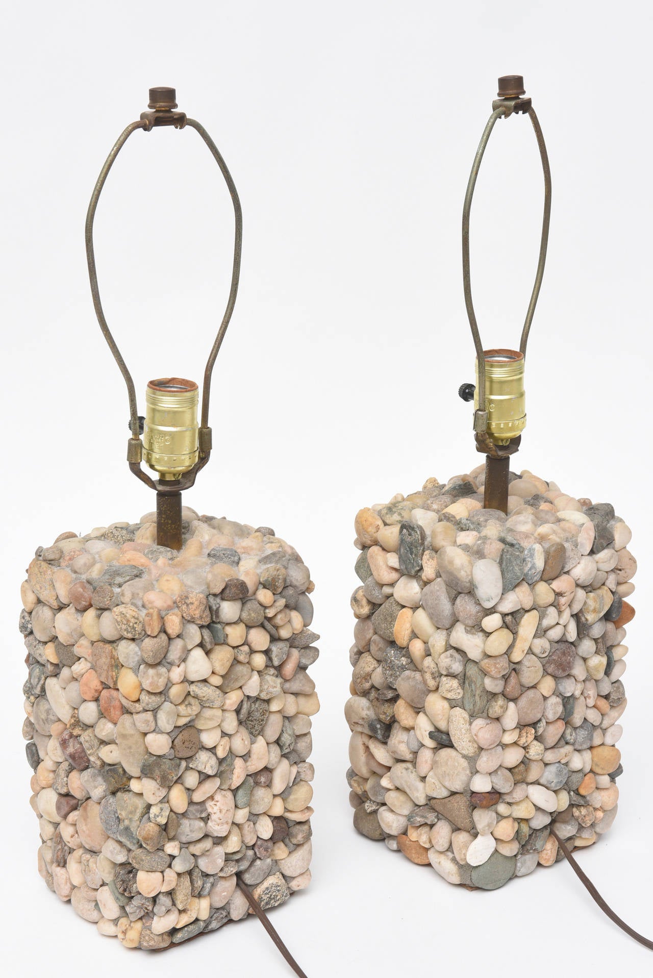 River Rock Table Lamps In Good Condition For Sale In West Palm Beach, FL