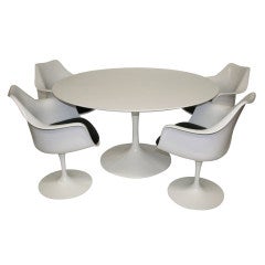 Knoll Tulip Dining Set
