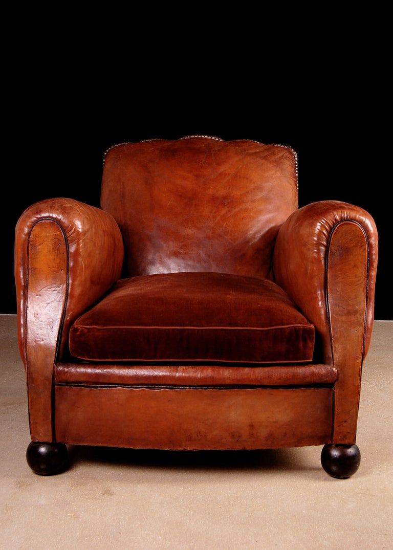 Pair of French Art Deco Period Scalloped Back Leather Club Chairs 1