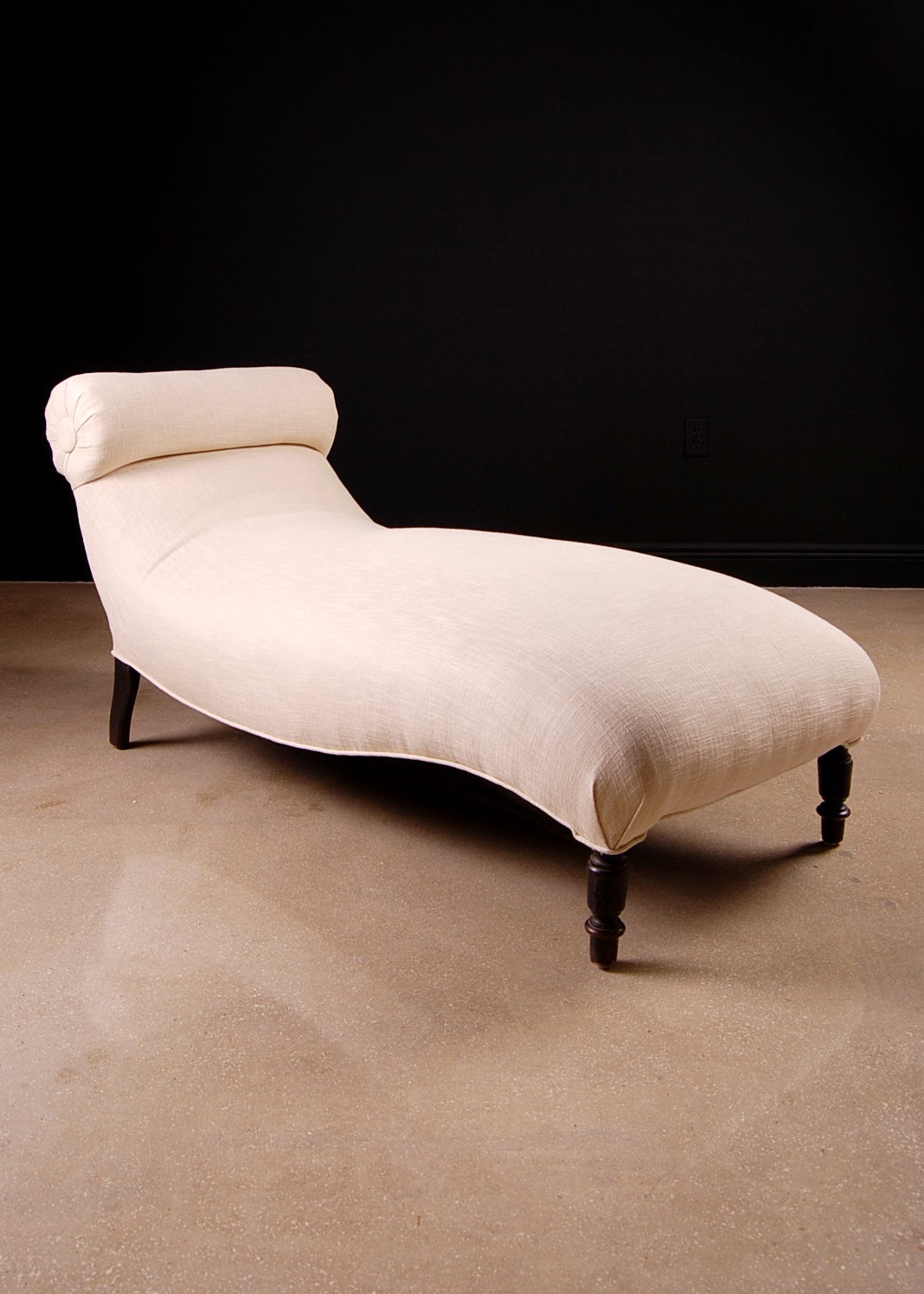 French Antique Napoleon III Period Undulating Chaise Longue For Sale