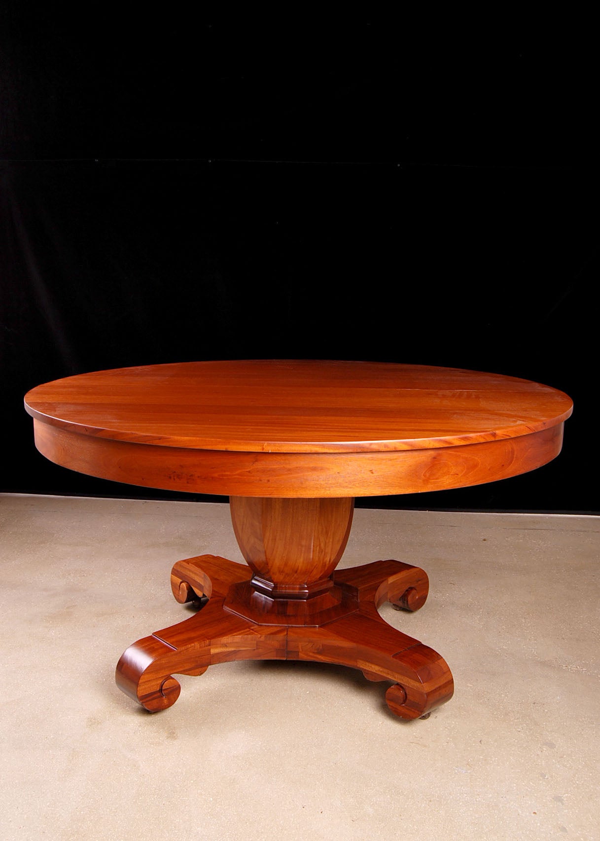 Brown and Simonds American Empire Style Round Mahogany Table