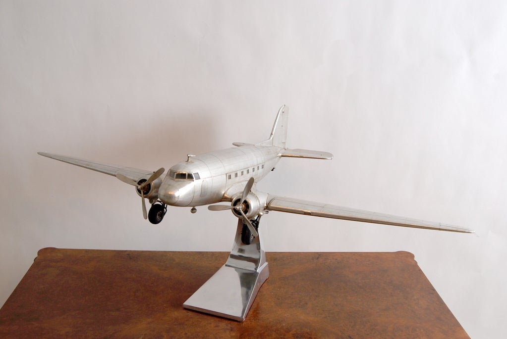 Dutch Exceptionally Detailed Vintage style Model Airplane Douglas DC-3