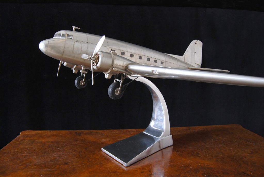 Exceptionally Detailed Vintage style Model Airplane Douglas DC-3 4