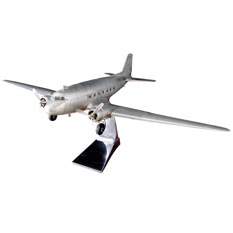 Exceptionally Detailed Vintage style Model Airplane Douglas DC-3