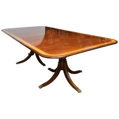 Mahogony Dining Table in the Vintage Federal Style