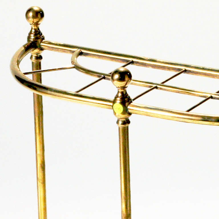 English Brass Stick Stand In Good Condition In New York, NY