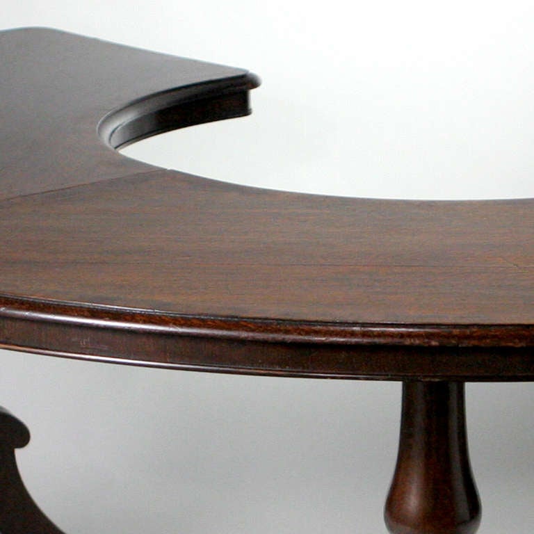 hunt table antique