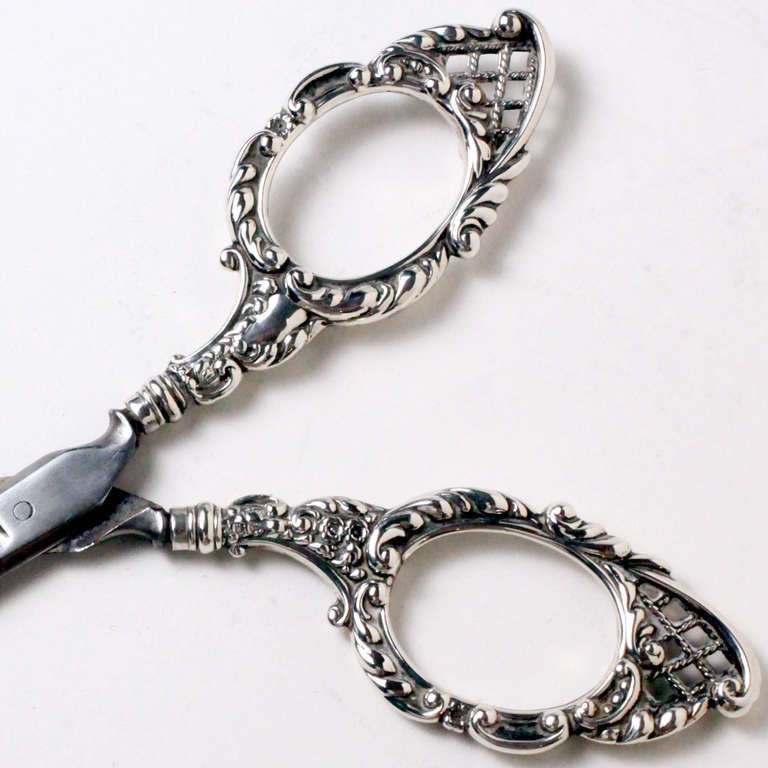 Edwardian Silver Scissors In Excellent Condition In New York, NY