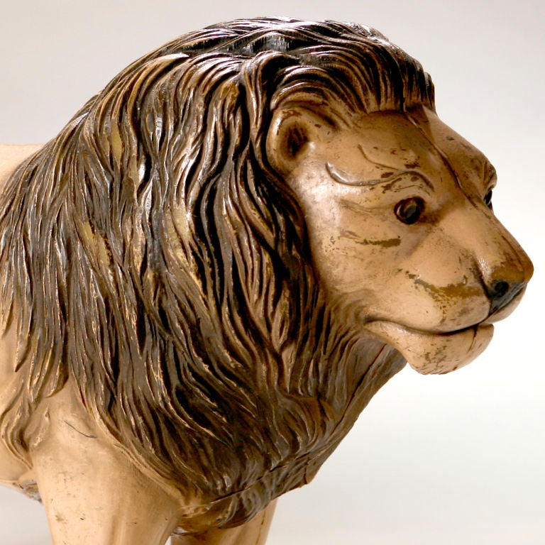 Vintage English Toy Lion In Good Condition For Sale In New York, NY