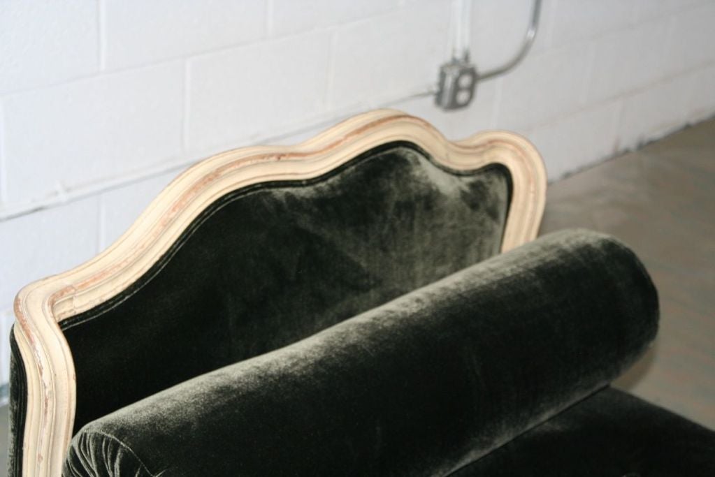 French Daybed in Dark Green Velvet 1