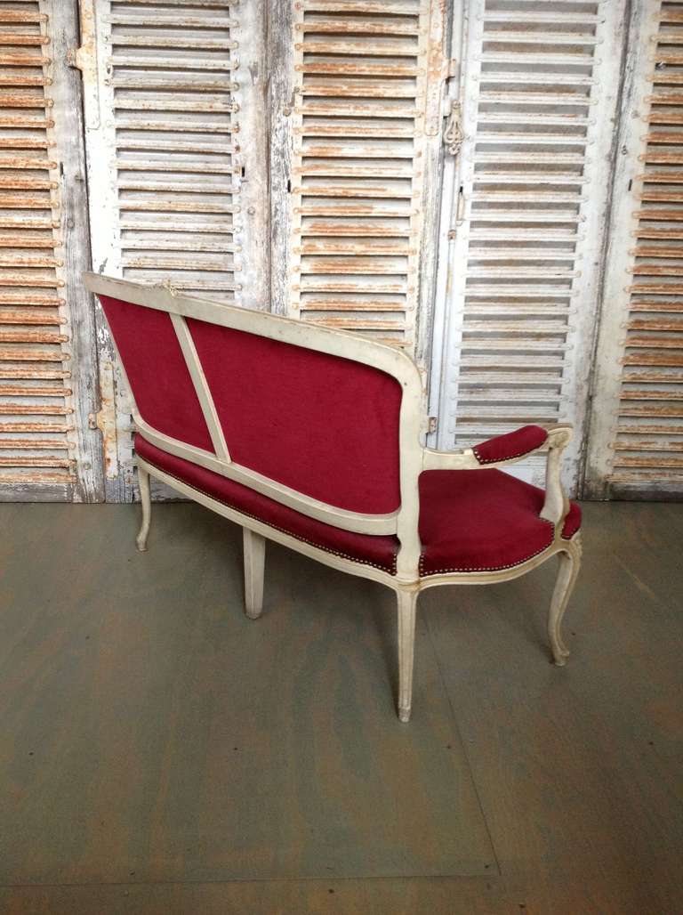 Late 19th C French Settee in Red Velvet 1
