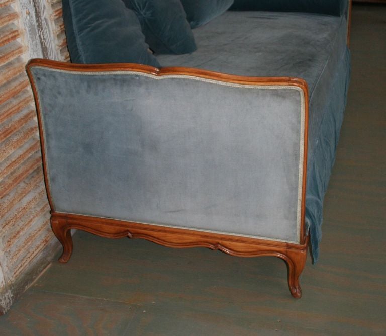 Mid-20th Century French Louis XV Style Daybed