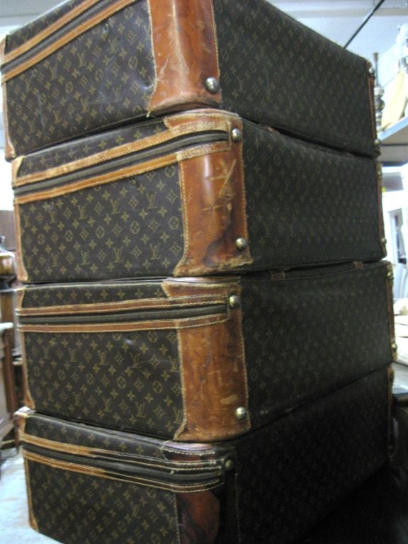 Set of 4 vintage Lousi Vuitton Suitcases / luggage 1