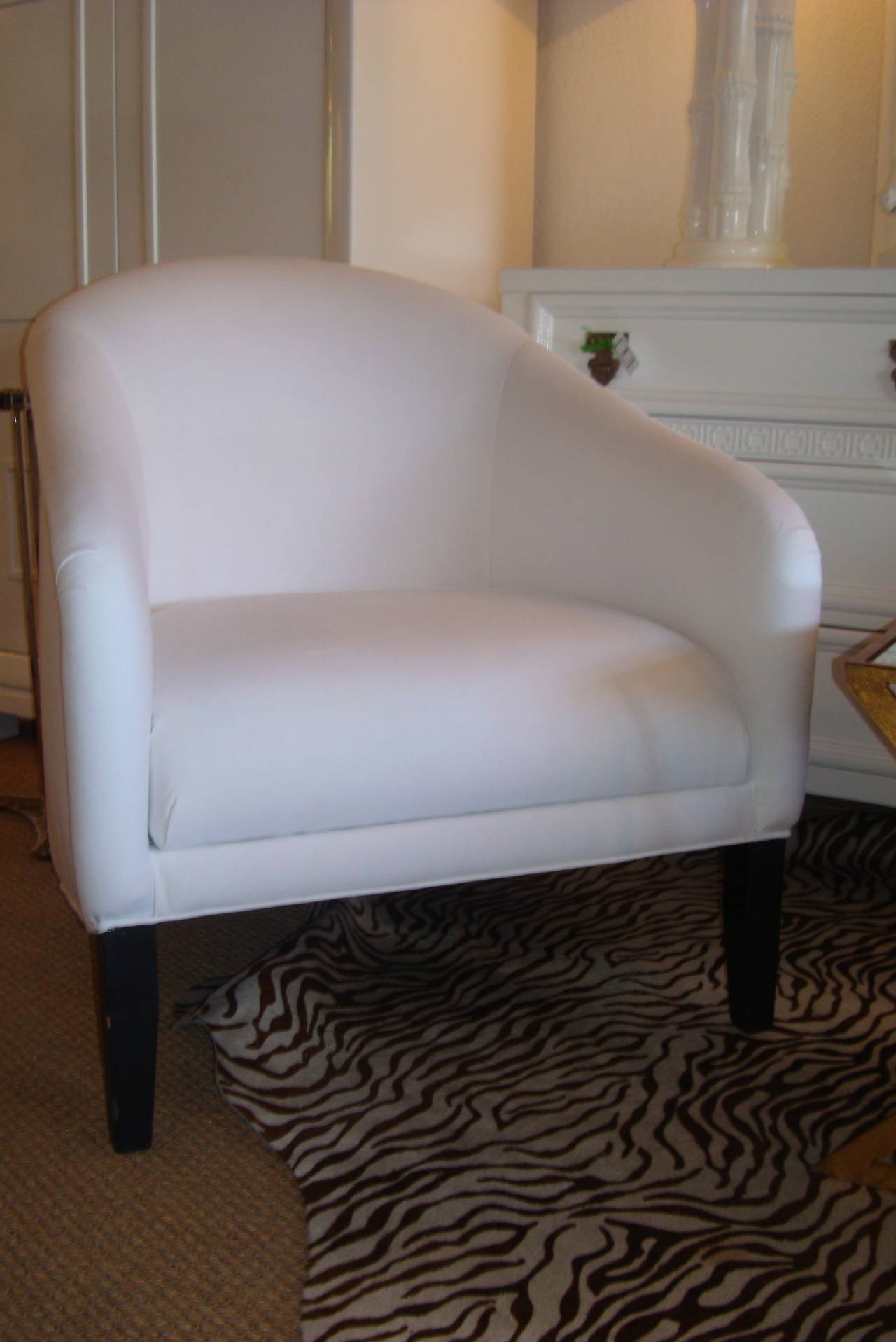Pair of Newly Upholstered White Vintage Chairs For Sale at 1stDibs
