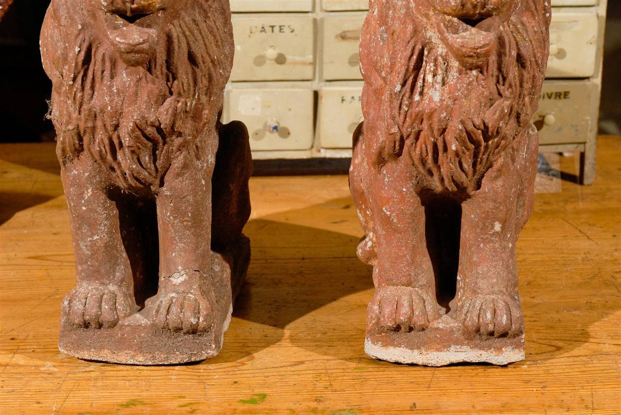 Pair of Early 20th Century Old Stone Lions from France, Circa 1910 For Sale 4