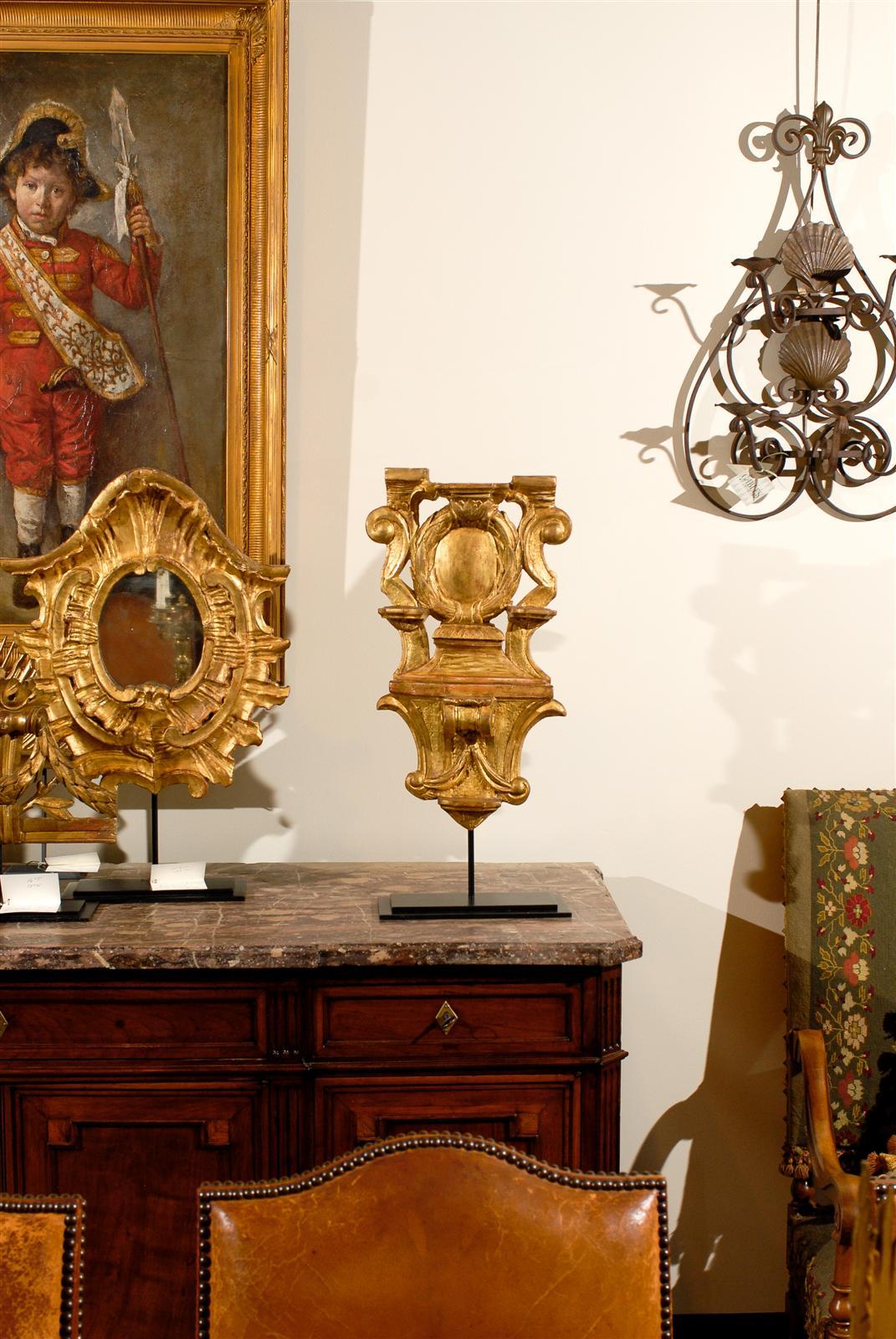 French 17th Century Gilded Wood Carving on Stand, Circa 1680 For Sale