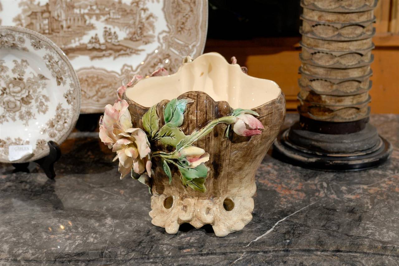 Vintage French Majolica Cachepot with Flowers, Circa 1920 For Sale 4