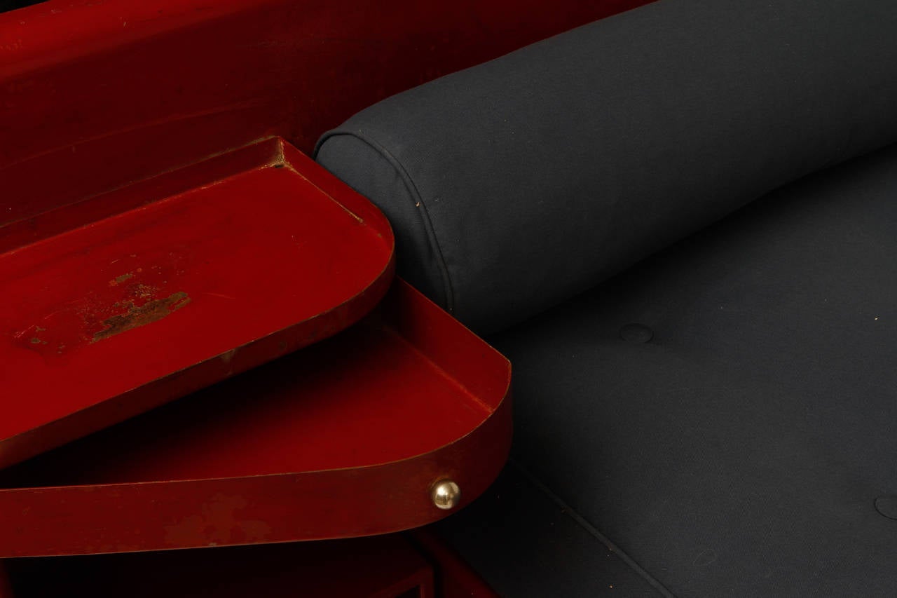 Jean Prouvé Red Daybed, circa 1935 In Good Condition In New York, NY