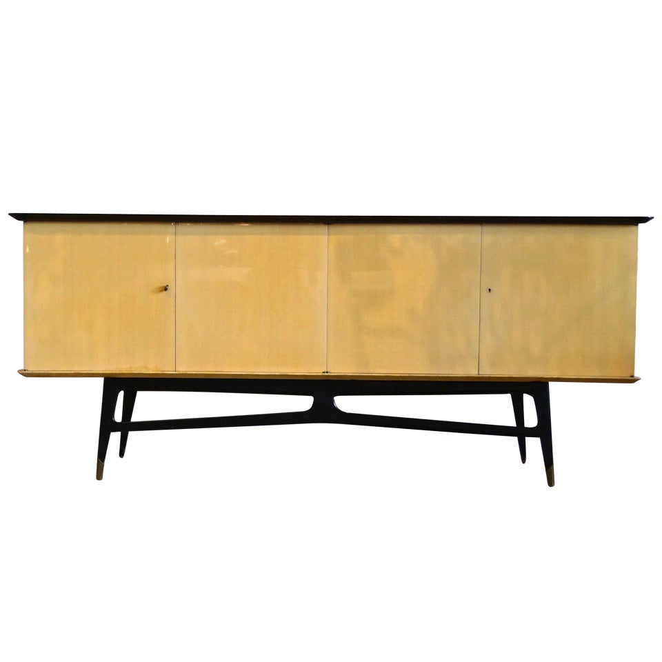 French 1950's Sycamore And Ebonized Wood Buffet / Bar