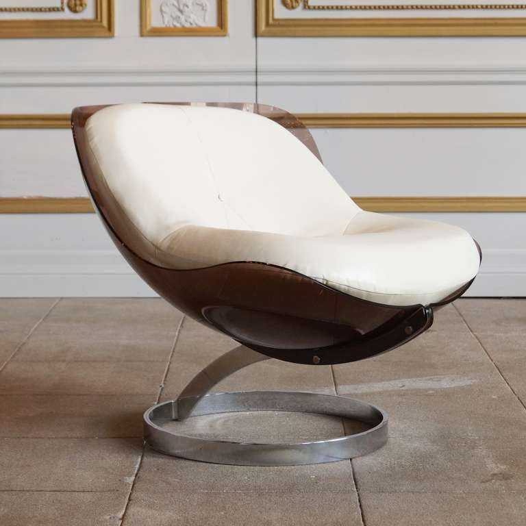 Smoke colored plexiglass with chrome plated circular base. Newly reupholstered in a luscious creamy leather with button detail.
