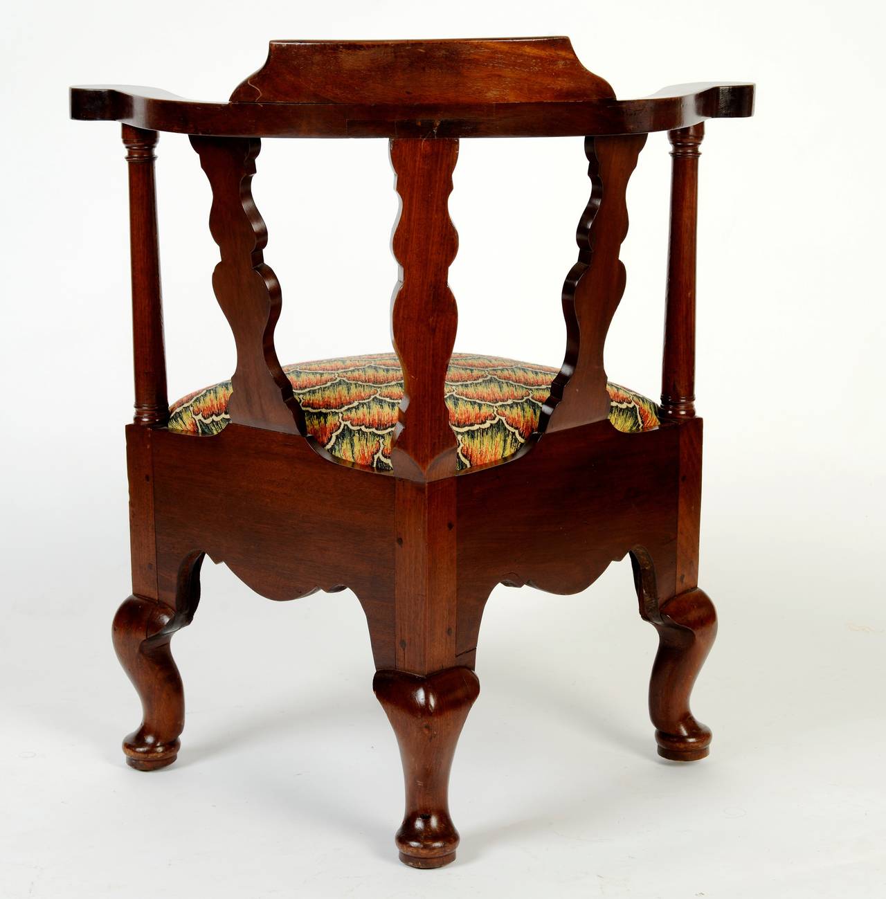 English Mahogany Corner Chair in the Queen Anne Style, 19th Century