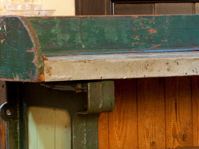 Kitchen Island or Potting Table with Zinc Top and Iron Feet Circa 1920 In Good Condition In Houston, TX