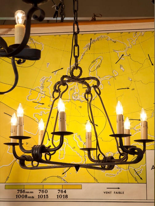 Fait main Lustre américain Fayette à huit lumières en fer forgé, fabriqué sur mesure par un forgeron en vente