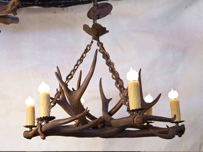Shed Antler Chandelier with 6 Lights and Carved Horn Chain 5