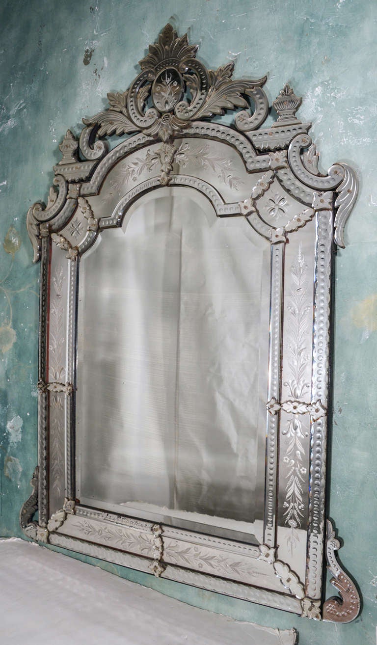 Large and impressive 1930s Venetian mirror