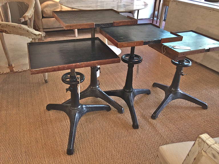 Wood Adjustablle Studio Table