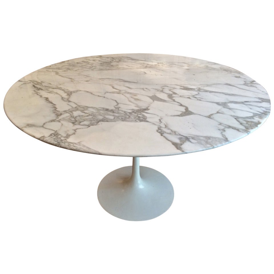 Saarinen Tulip High Table