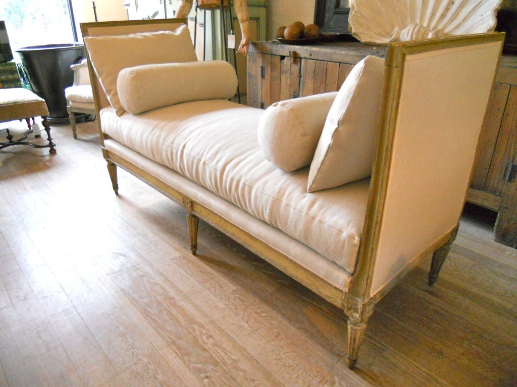 19th Century Painted Louis XVI Lit de Repose 2