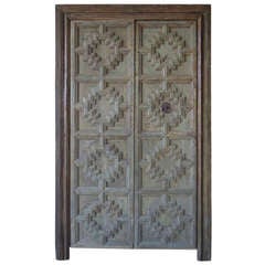 Paire de portes d'entrée du 17e siècle
