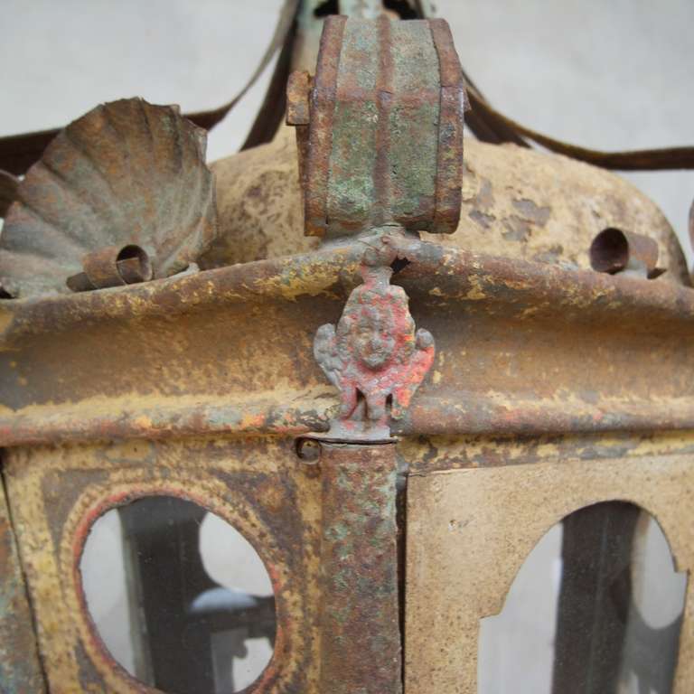 Pair of 18th Century Lanterns In Excellent Condition In Houston, TX