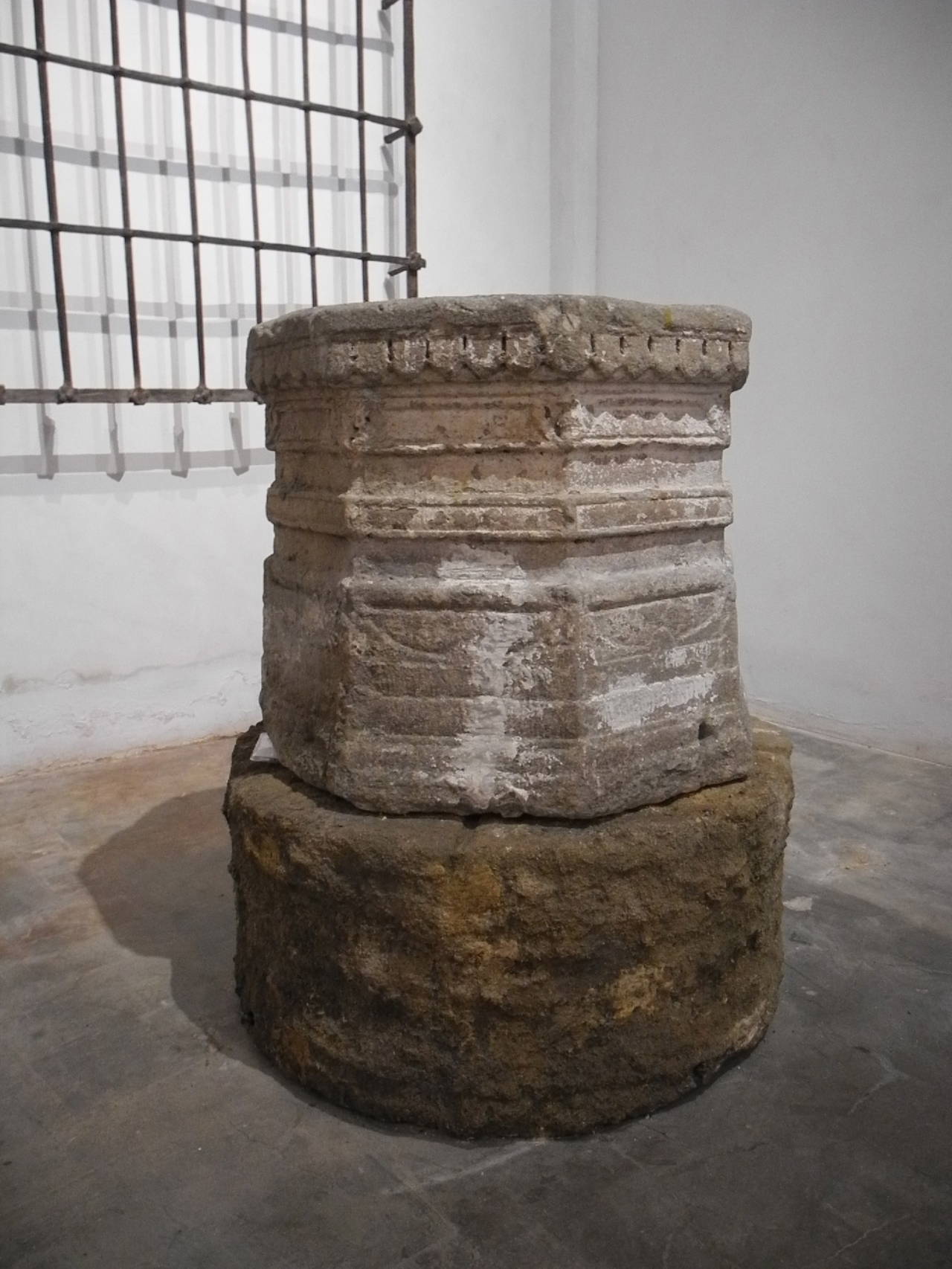 18th Century and Earlier Reclaimed Gothic Wellhead