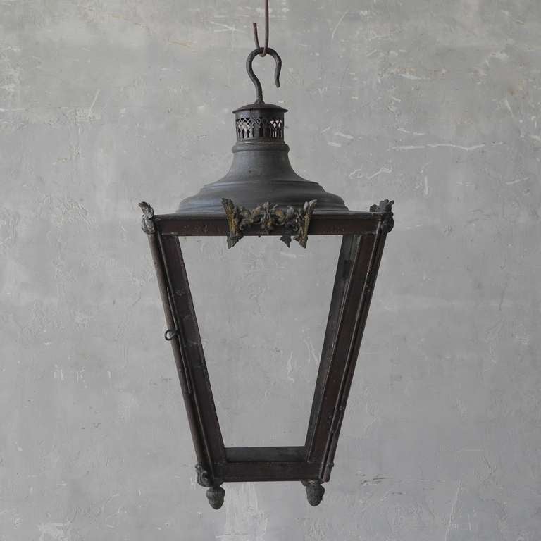 19th c. French Lantern In Excellent Condition In Houston, TX