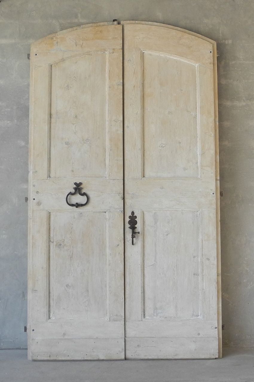 Pair of Antique 18th Century Entrance Doors from Sesto Imolese, Italy
