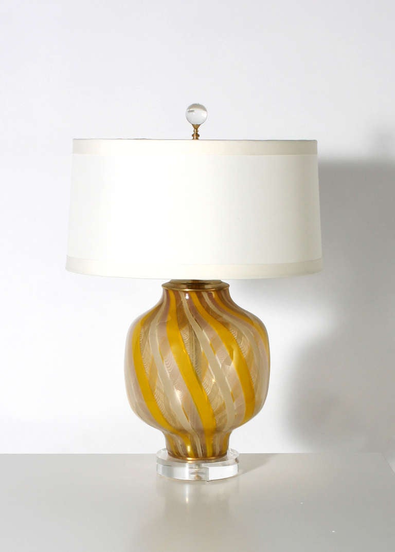 Murano lamp by Dino Martens with Latticino