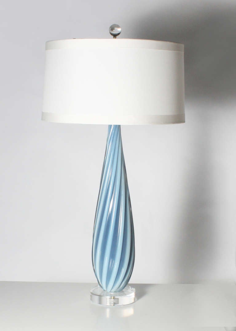 French Blue opalescent Murano ribbed lamp, c. 1940