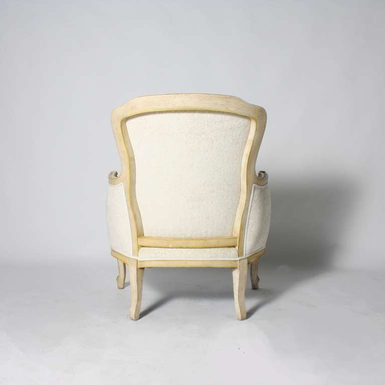 French Louis XV Style Bergere in Ivory Fabric, circa 1940