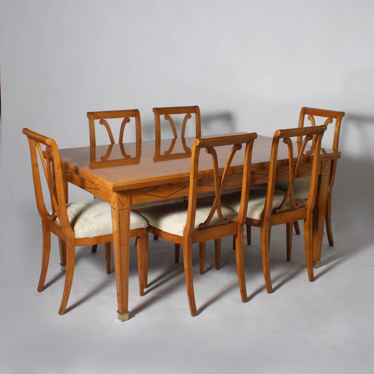 French Merisier and Brass Dining Table with Parquetry Design, circa 1940 In Good Condition In Dallas, TX