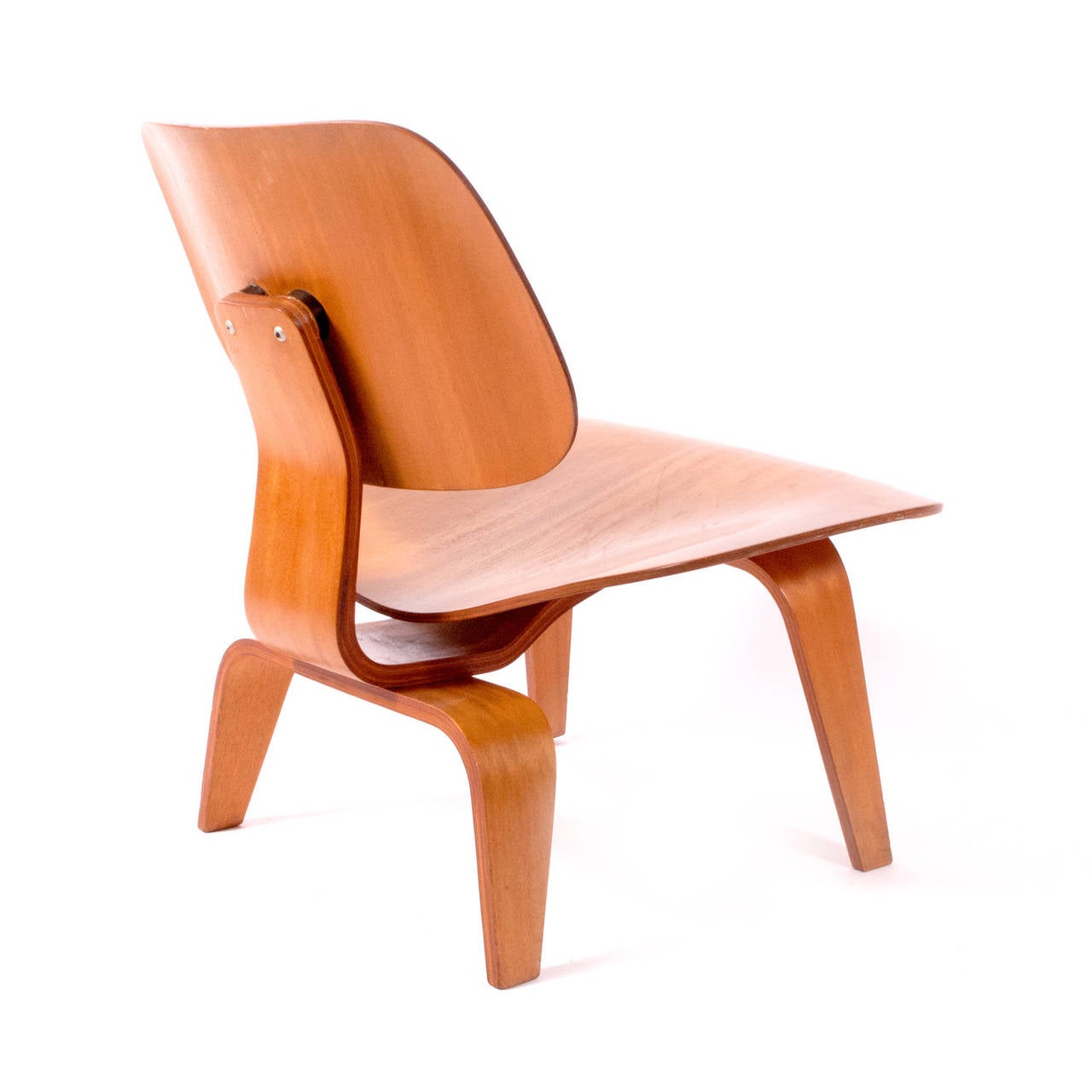 Modern Pre Production LCW Charles & Ray Eames Chair, 1945