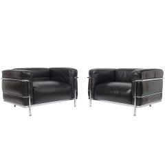 Pair of LC-3 Grand Confort Chairs by Le Corbusier