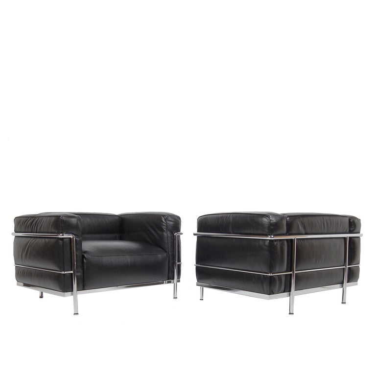 pair of lc 3 grand confort chairs by le corbusier at 1stdibs
