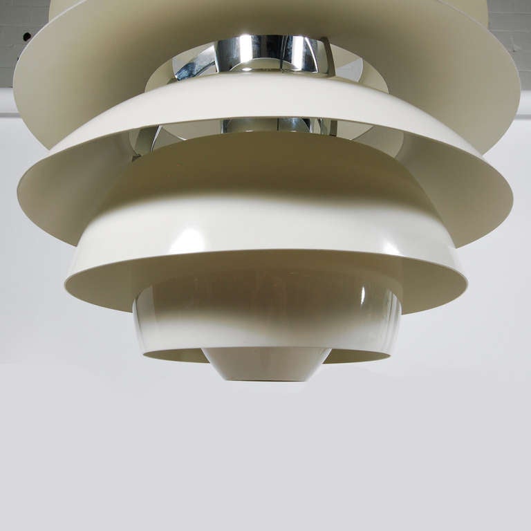 Poul Henningsen Snowball Pendant Lamp In Good Condition In Hudson, NY
