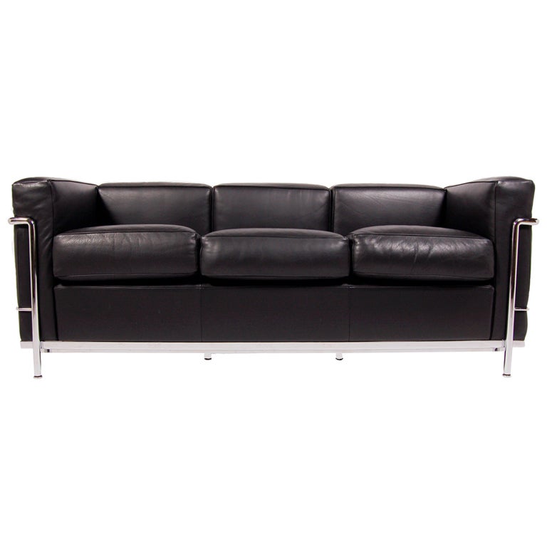 Petit Confort Sofa by Le Corbusier